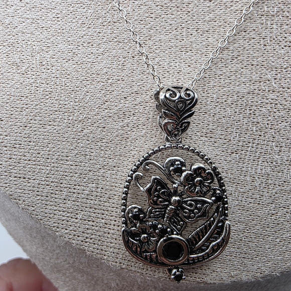 Elegant Silver Pendant with Black Onyx Necklace (2266) - Picture 1 of 2